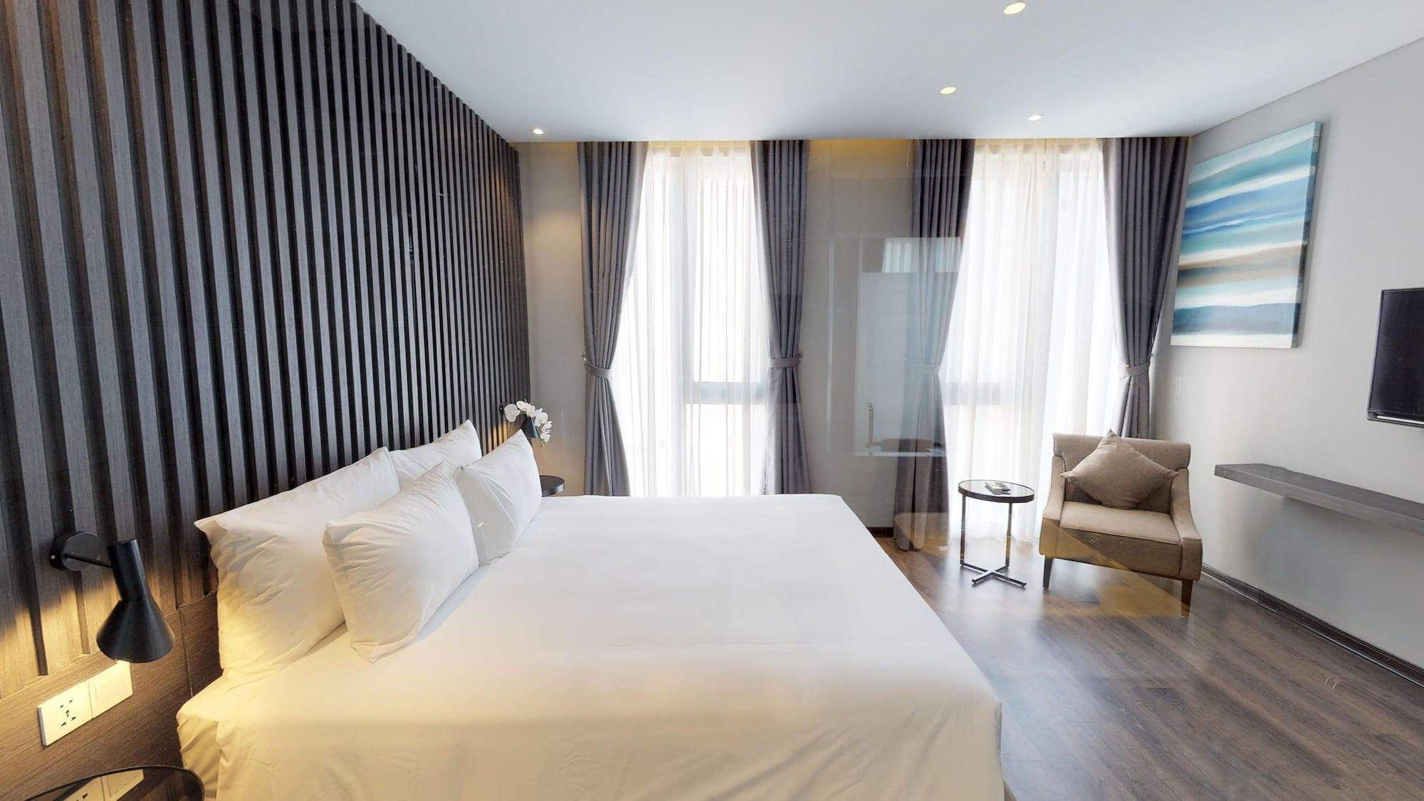 Grand Ocean Luxury Boutique - Infinity Rooftop Pool Дананг Екстер'єр фото