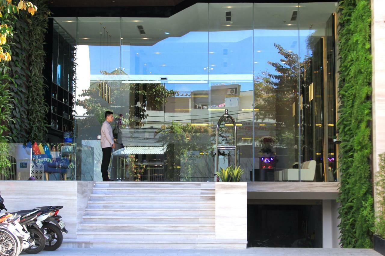 Grand Ocean Luxury Boutique - Infinity Rooftop Pool Дананг Екстер'єр фото